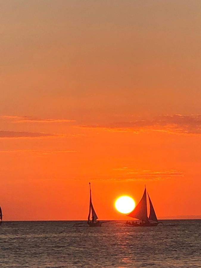 IL Mare Sakura Resort Boracay Balabag  Bagian luar foto