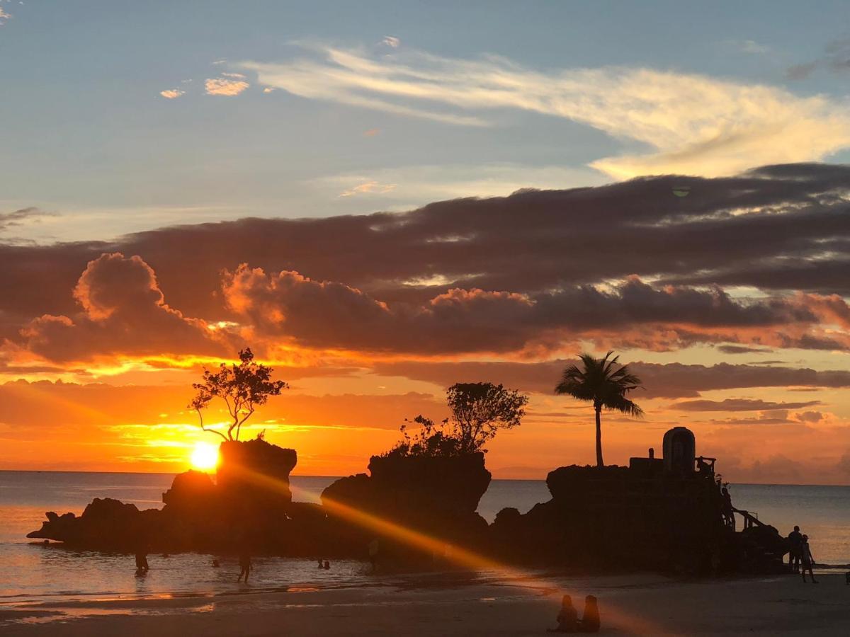 IL Mare Sakura Resort Boracay Balabag  Bagian luar foto